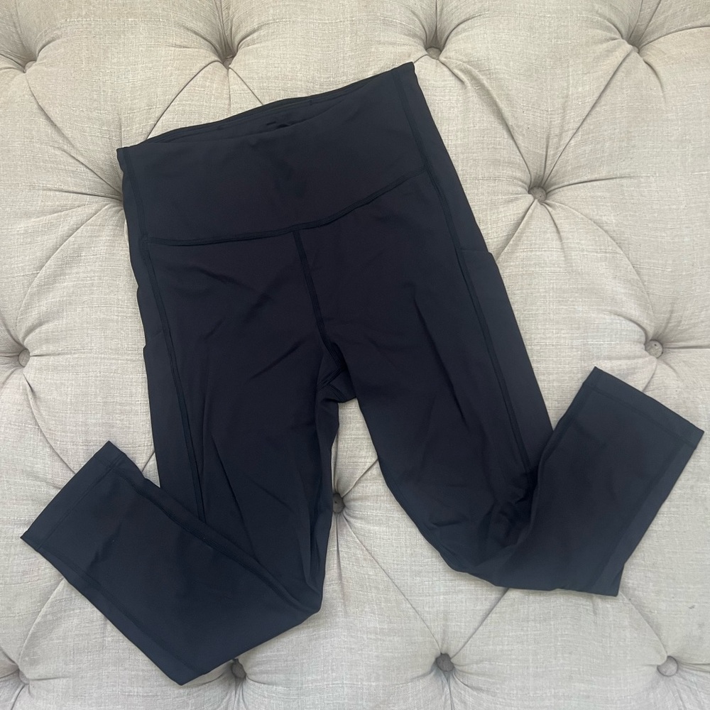 Athleta Ultimate Stash Pocket Capri Leggings Tights Black S Small